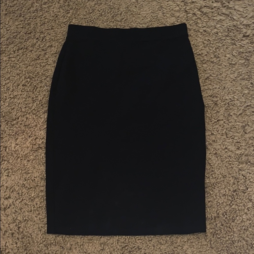 Long pencil skirt